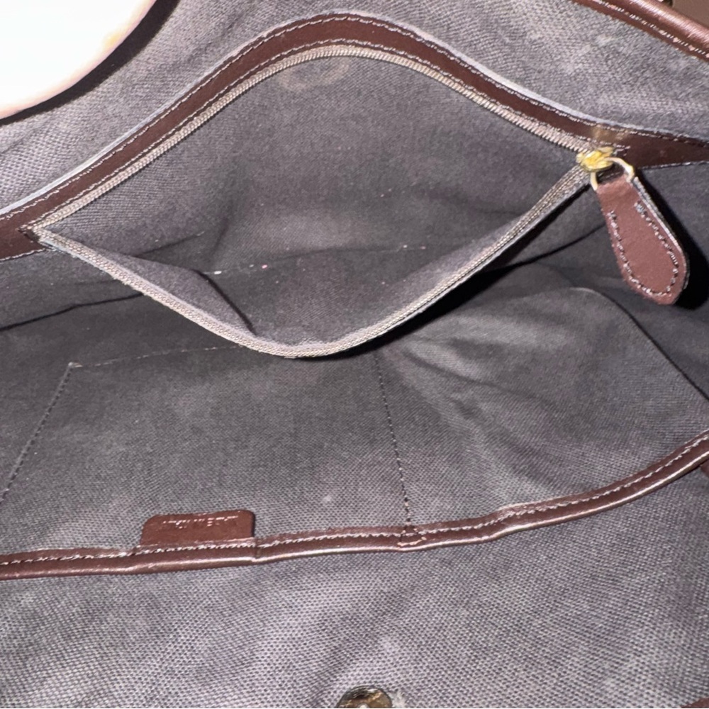 Burberry Haymarket Check tote in brown witb bhrberry box and burberry dust bag - Picture 13 of 14